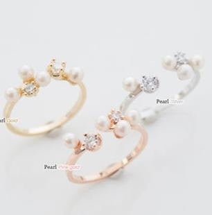 Pearls and crystals open-end ring