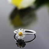 100% Silver Sterling Daisy Pinky ring